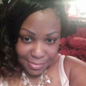 Meet your Posher, Ebony